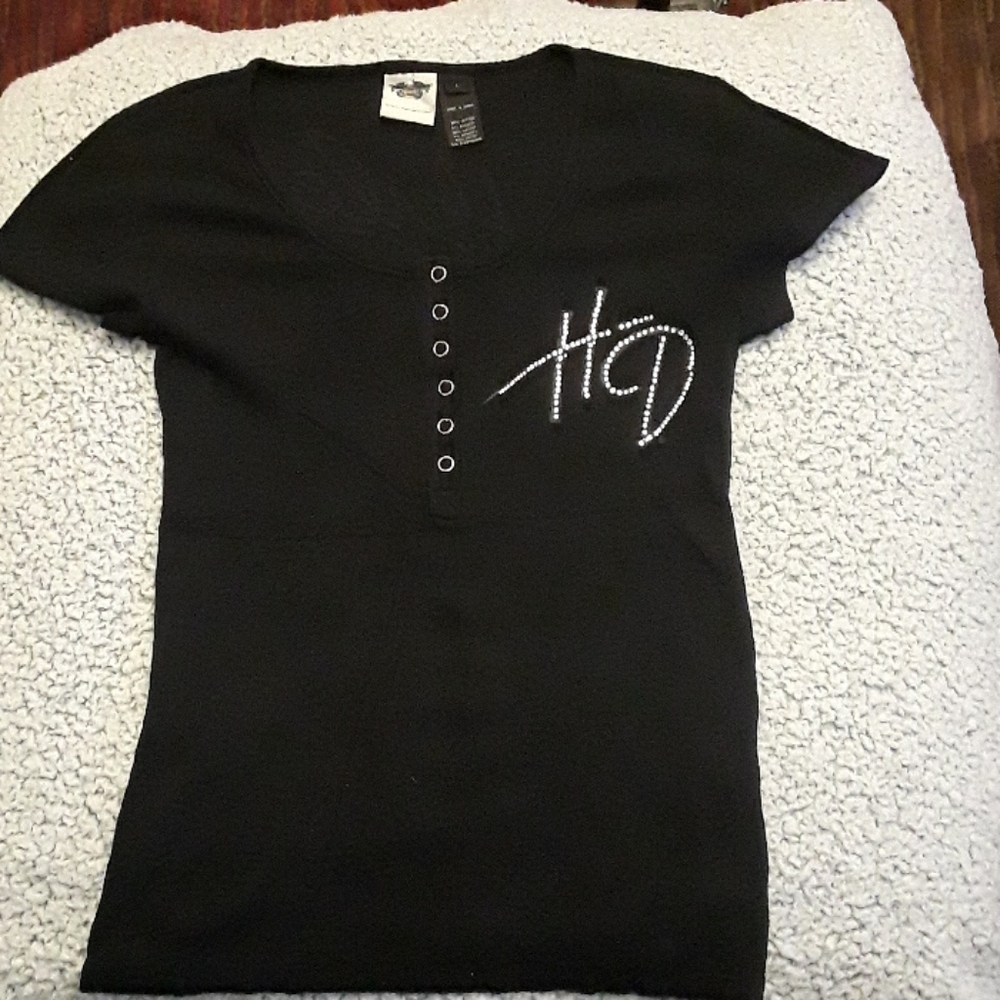 Women size large Harley Davidson tshirt